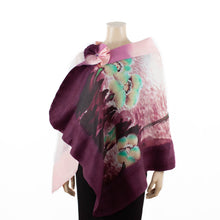 Charger l'image dans la galerie, Vibrant burgundy pink shawl #228-34
