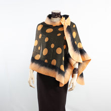 Charger l'image dans la galerie, Vibrant polka dot beige shawl #228-3