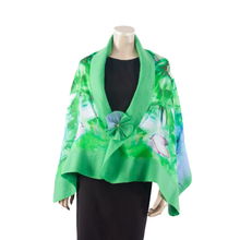 Charger l'image dans la galerie, Vibrant meadow shawl #228-36
