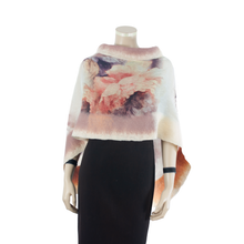 Load image into Gallery viewer, Linked beige scarf #168-58
