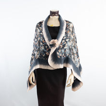 Charger l'image dans la galerie, Vibrant pink flowers shawl #228-24
