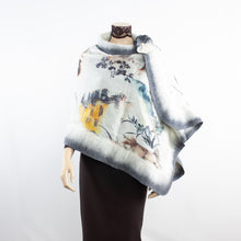 Charger l'image dans la galerie, Vibrant grey flowers shawl #228-43
