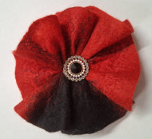 Load image into Gallery viewer, Wet felted flower brooch
