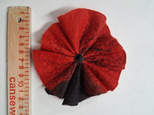 Load image into Gallery viewer, Wet felted flower brooch
