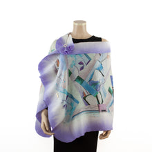 Charger l'image dans la galerie, Vibrant lavender abstract shawl #228-8
